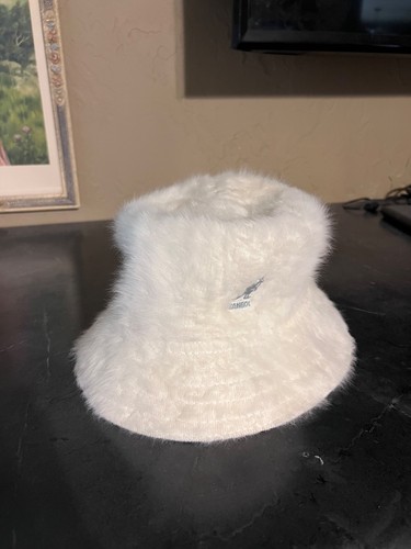Kangol white faux fur bucket - faux,