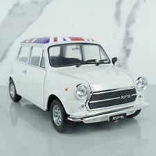 Mini Cooper 1300 by Welly 1:24