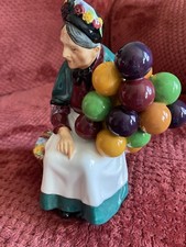 Royal Doulton Figurine THE OLD