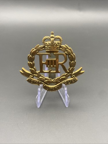Army cap badge - army, royal