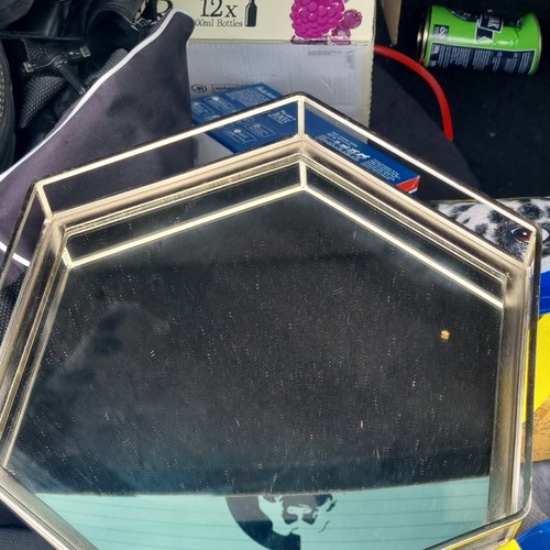 Hexagon mirrored serving - serving, tray