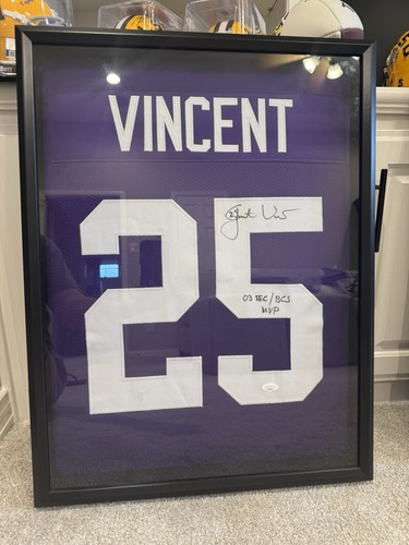 Justin vincent autograph - justin,