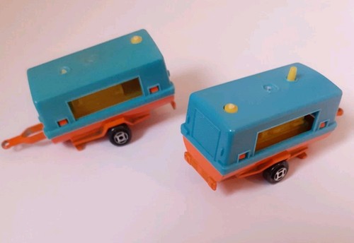 Pair vintage majorette - pair,