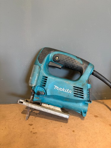 Makita 4329 110v 450w - 110v, orbital