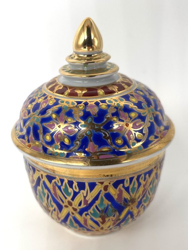 Thai benjarong hand - thai, painted