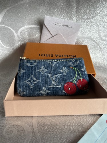 Louis vuitton takashi - louis,