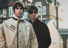 Liam & Noel Gallagher Hand