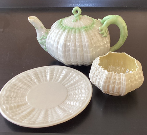 Belleek antique tridacna green - belleek,