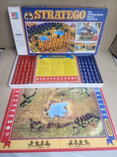 Stratego vintage 1982 board - stratego.,