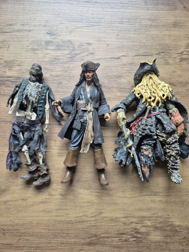 Neca pirates the caribbean - pirates,