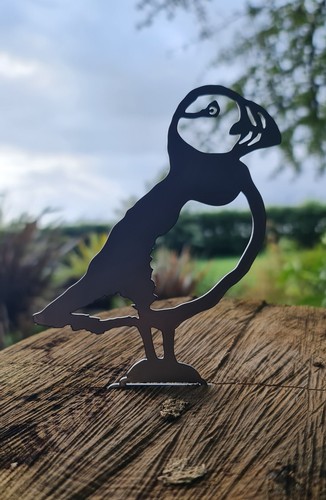 Puffin rusty metal - rusty,