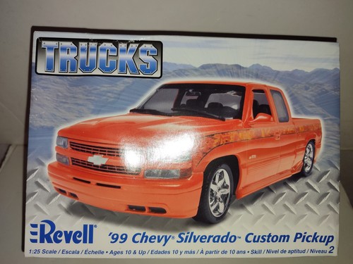 Revell truck model - revell,