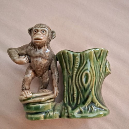 Chimpanzee vase vintage - chimpanzee,