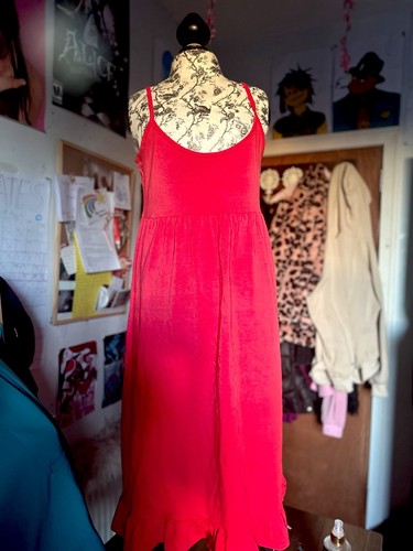Boohoo red scoop neck - red, slip