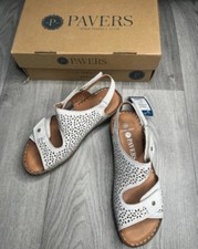 Pavers ladies sandals, size 5