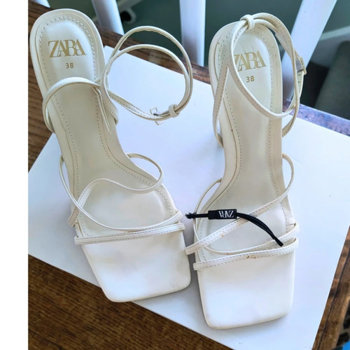 Size white strappy heeled - 5,