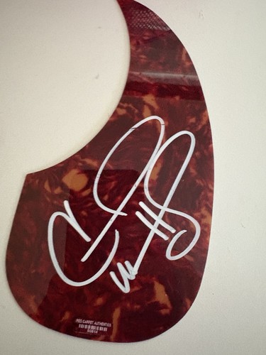 Carrie underwood signed - underwood,