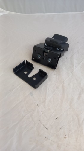 Door catch fits manitou - door,