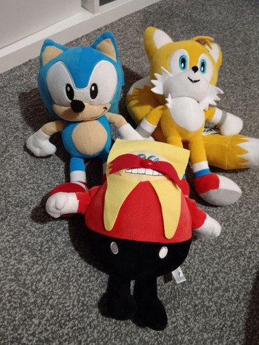 Sonic the hedgehog plush - sonic,