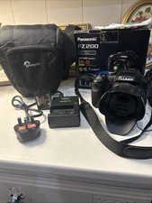 Panasonic Lumix FZ200 Bridge