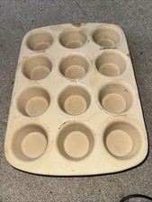 Pampered Chef Stoneware Muffin