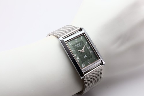 Vintage seiko slim tank quartz - vintage,