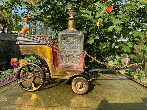 Vtg musical horse carriage - musical,