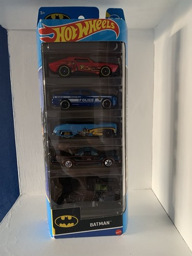 Hot wheels batman - batman, toy