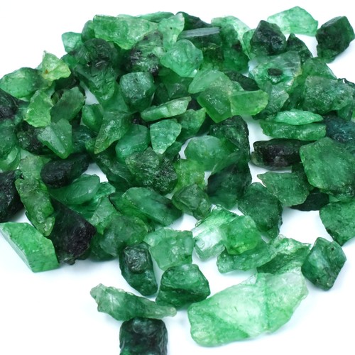 Colombian huge green emerald - colombian,
