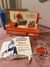 Vintage Petite Chainstitch