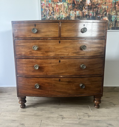 Victorian bow fronted chest - bow,