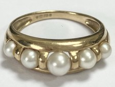 “9ct Yellow Gold & Pearl 5