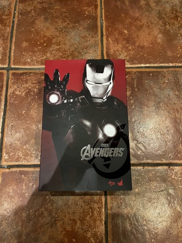 Hot toys avengers iron man - -,