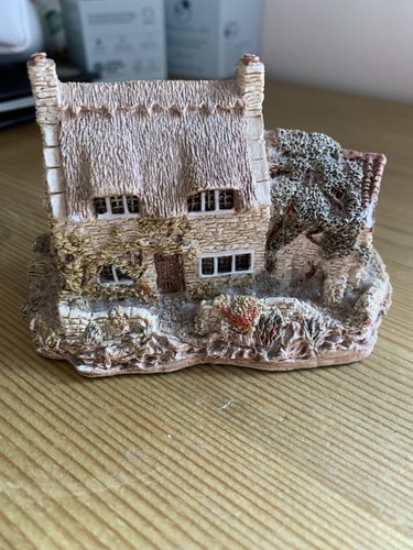 Lilliput lane cobblers cottage - lane,