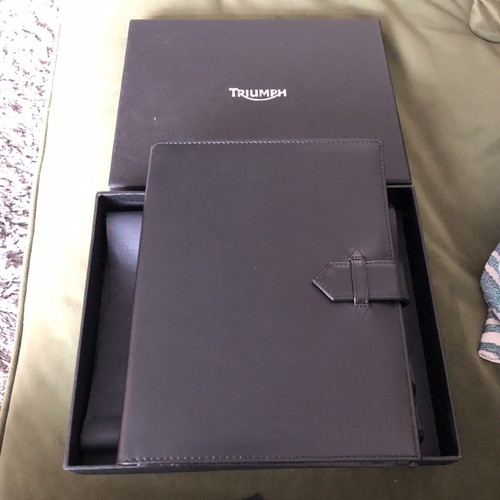 New oem triumph rocket - new,