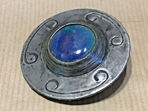 Ruskin style brooch pewter - style,