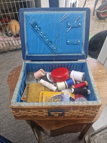 Vintage 1950 wicker - vintage, sewing