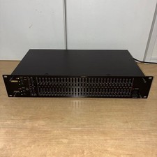 YAMAHA Q2031B Graphic