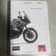 KTM 2021 - 1290 SUPER