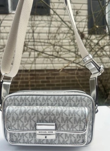 Authentic michael kors small - authentic,