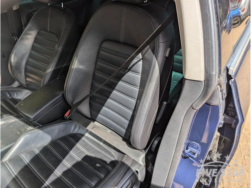Passat front seat belt - cc,