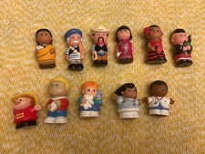 11 Play Figures ELC HAPPYLAND People Of World Fisher Price Careers Multicultural