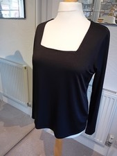 BNWT Et Vous Black Stretchy Square Neck Top Size 18