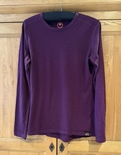 IsoBaa Superfine Merino Long Sleeved Top Blackberry Colour Labelled XL