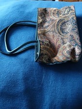 Bueno Chinese material handbag with compartments and 2 removable for mobile etc