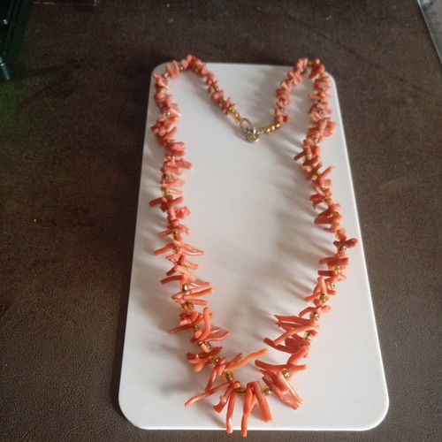 Vintage coral necklacle - coral,