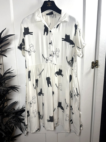 Lazy oaf size - lazy, white