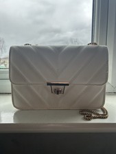 White Shoulder Handbag With