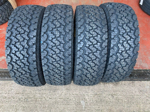 245 113 110q maxxis - x4,