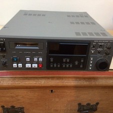 SONY PCM 7030 DIGITAL AUDIO RECORDER